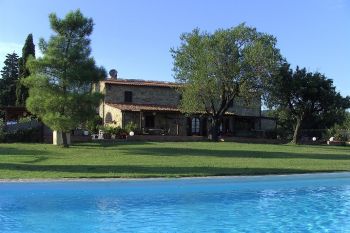 <a href=?nobile,56>S 2 - Landhaus bei Sassetta : <br />4 Ferienwohnungen  im waldreichen Hinterland der Maremma</a>